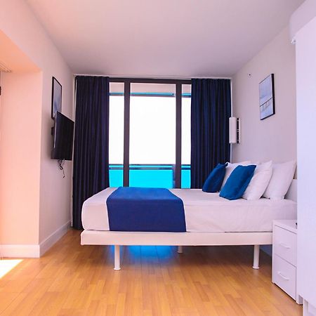 Relax And Unwind Premier Sea View Aparthotel In Батуми Екстериор снимка