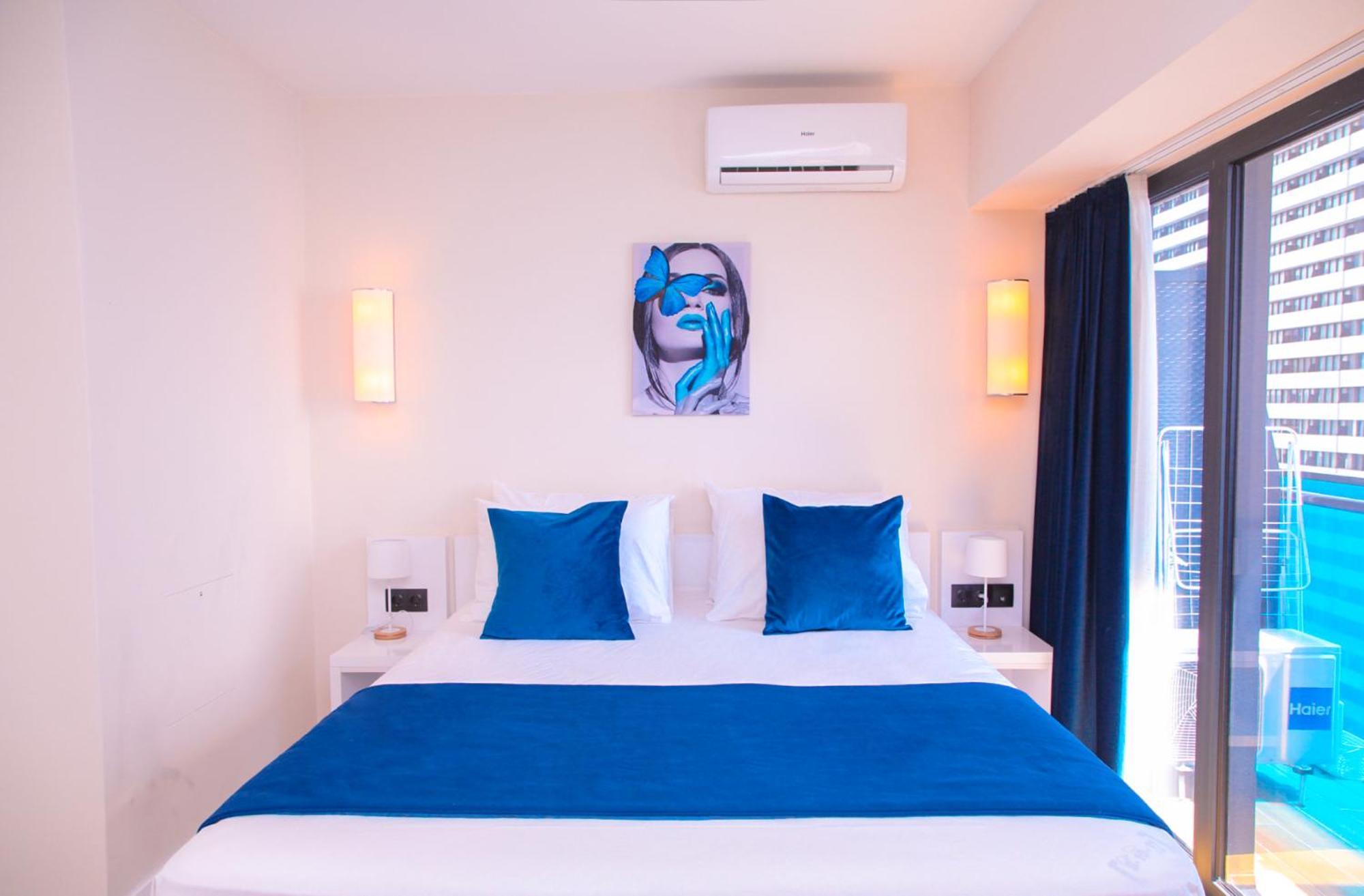 Relax And Unwind Premier Sea View Aparthotel In Батуми Екстериор снимка