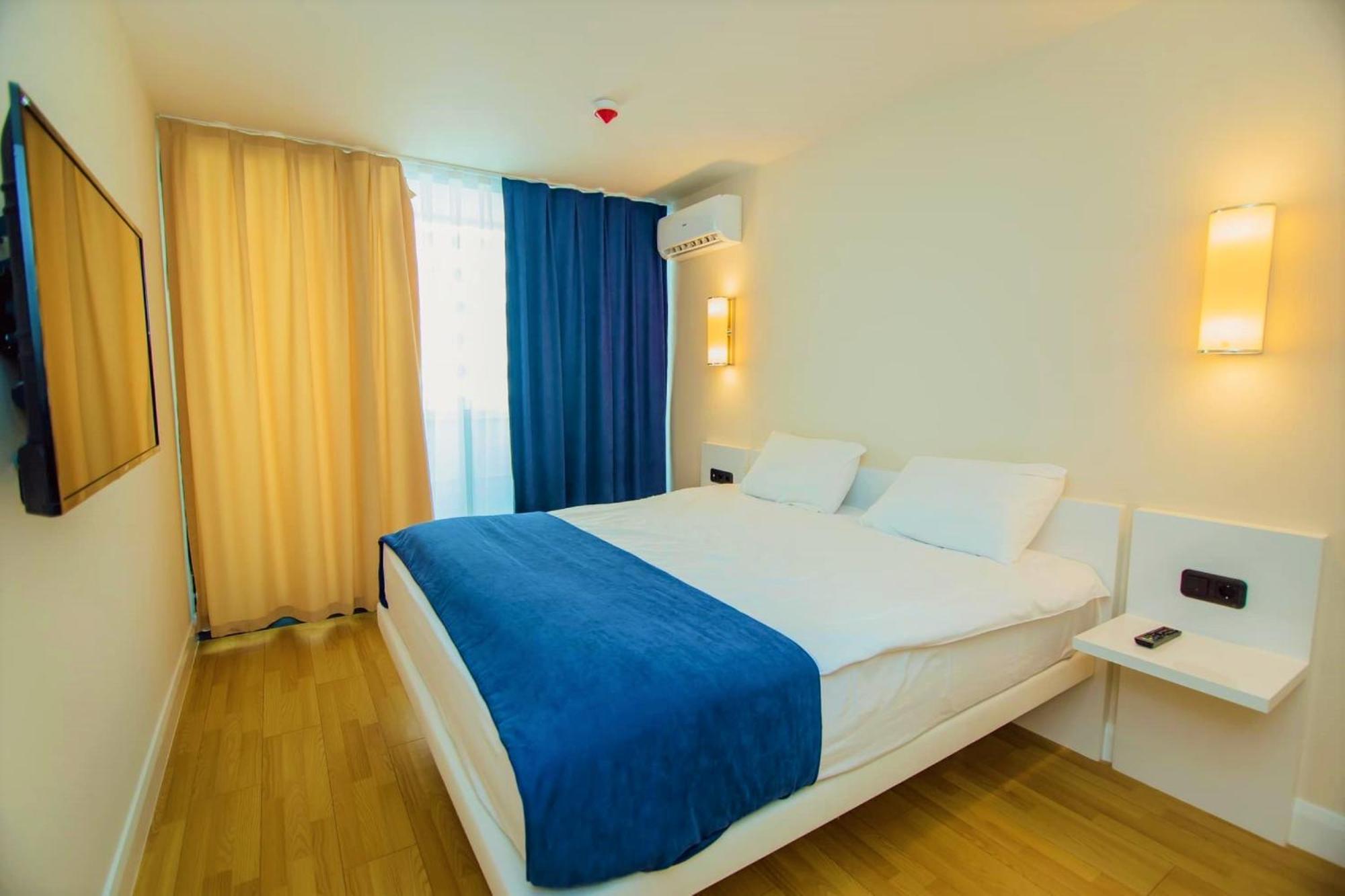 Relax And Unwind Premier Sea View Aparthotel In Батуми Екстериор снимка