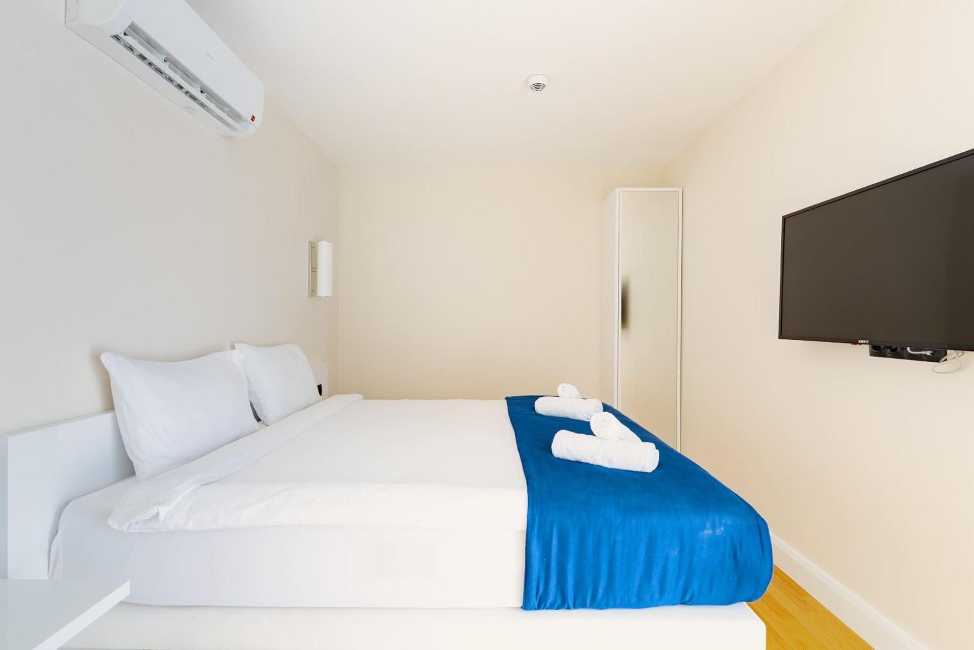 Relax And Unwind Premier Sea View Aparthotel In Батуми Екстериор снимка